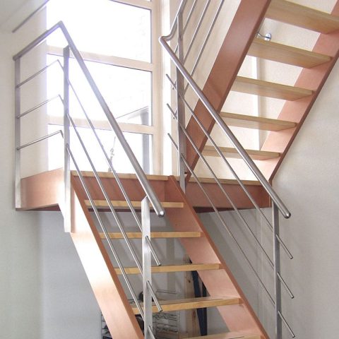 Industriele trap woning