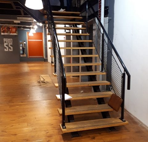 Twee trappen voor Barista Café Emmen