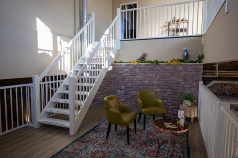 Twee trappen voor Barista Café Emmen