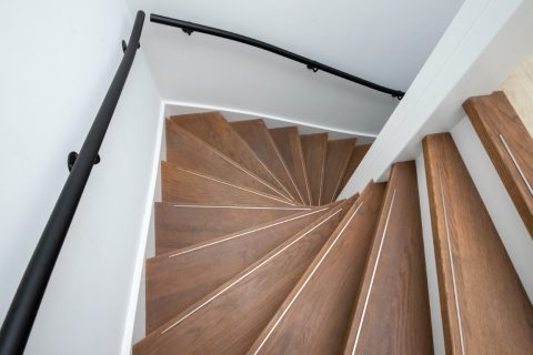 Ronde houten trap