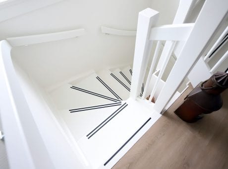 trap met antislip treden